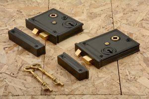 Rim lock - spira brass
